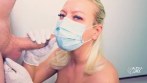 Evde Seksi Taytla Dolaşan Ablasını Siken Kardeş Ensest